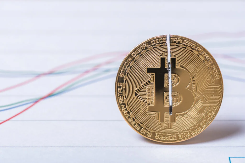 Bitcoin Dips Below $60K Amid Mt. Gox Payout Fears; Market Braces for July 2024 Volatility