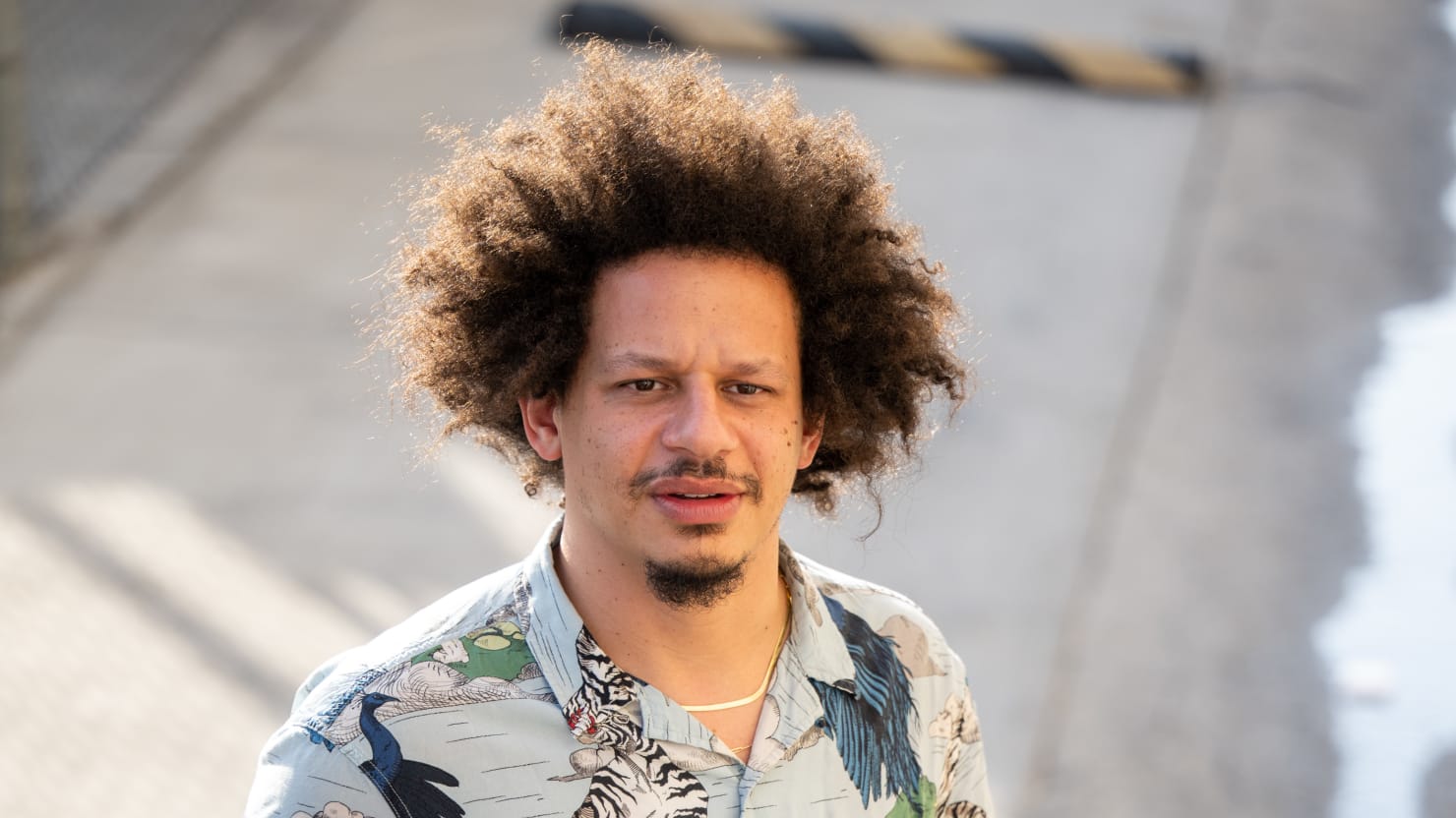 Eric André Alleges Racial Profiling at Melbourne Airport, Calls for Caution Among Non-White Travelers