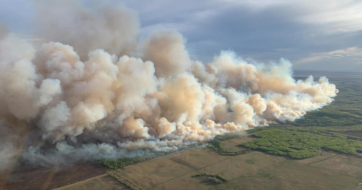 Western Canada Wildfires Prompt Mass Evacuations, Threaten Air Quality Across North America