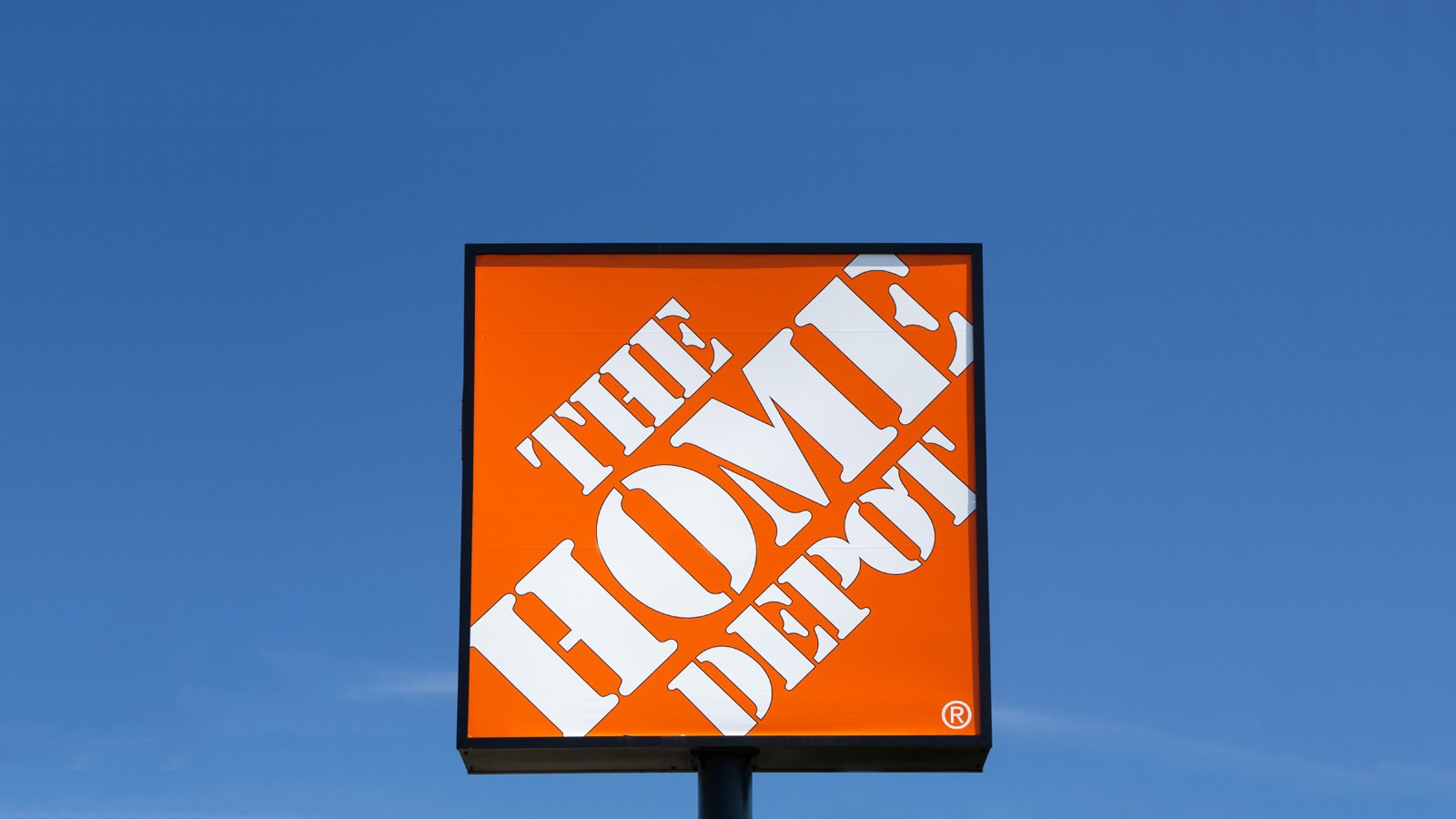Home Depot Hit by Data Breach: 10,000 Employees' Info Exposed by Vendor Error