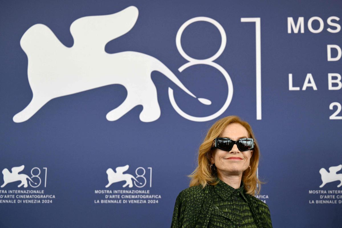 Venice Film Festival Shines with 'Beetlejuice' Sequel Premiere Amid Industry Strikes and Star Dedication