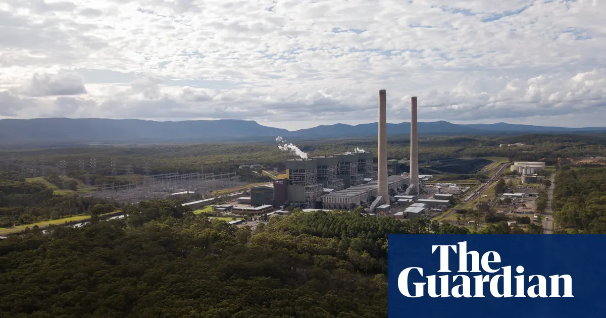 Australia Extends Lifespan of Largest Coal Plant Amid Renewable Delays, Ignites Nuclear Power Debate