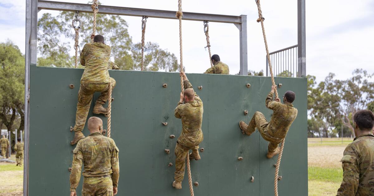 Australia Expands Military Recruitment to Noncitizens Amid Rising Tensions with China