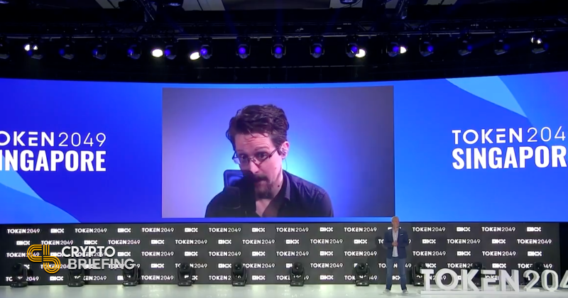 Edward Snowden Warns Solana's Centralization Risks Authoritarian Control at Token2049 Conference