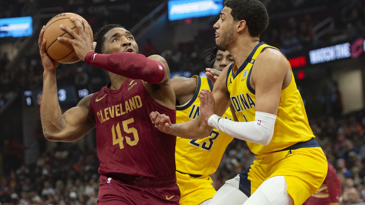 Mitchell's 33 Points Propel Cavs to Secure 4th Seed and Home Advantage