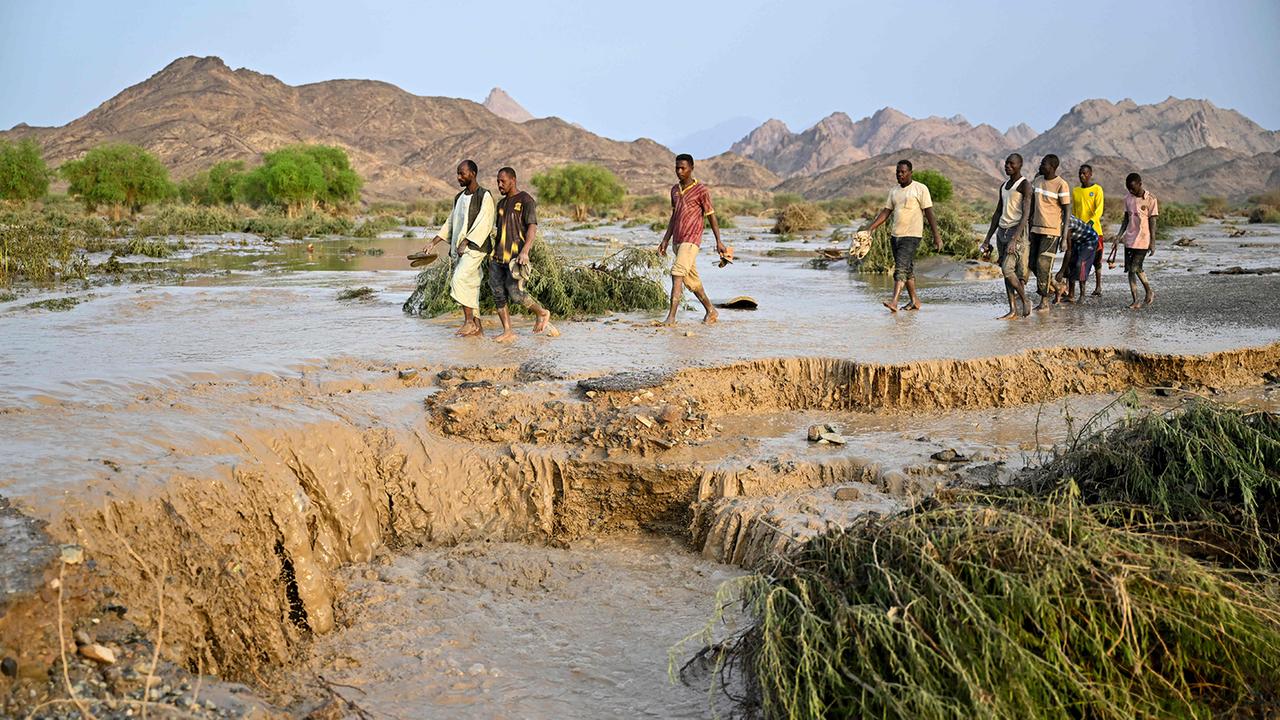 Sudan's Dual Crisis: Conflict and Floods Displace Millions, Escalate Famine and Disease Outbreaks