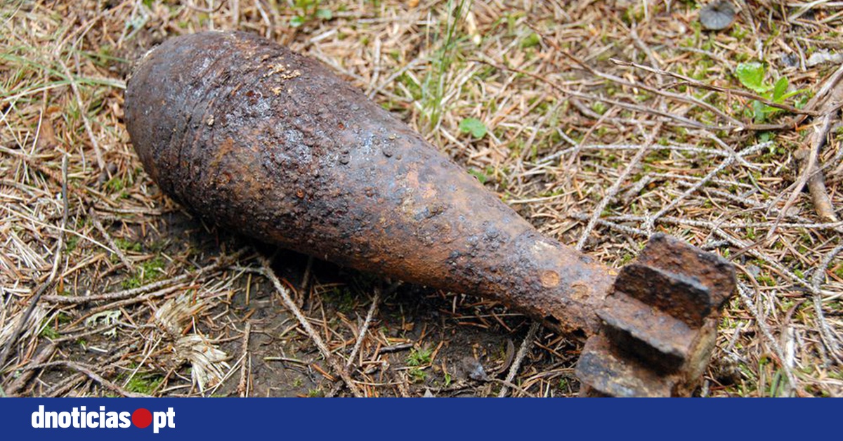 WWII Bomb Discovery Triggers Evacuation of 450 Homes in Northern Ireland