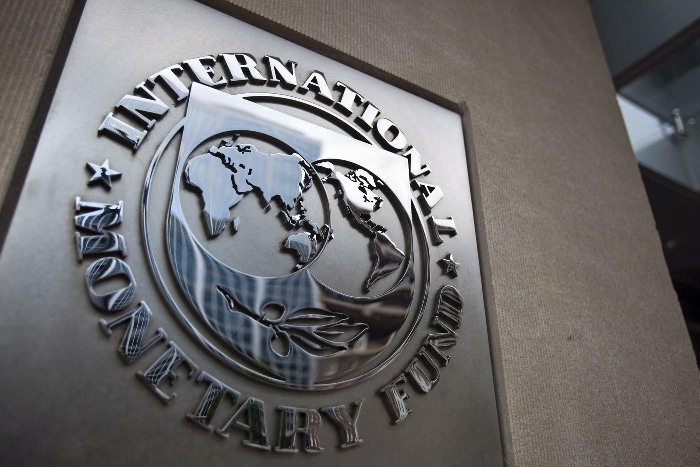 IMF Urges U.S. to Tackle Debt with Wealth Tax, Reform Programs, and Reduce Trade Barriers